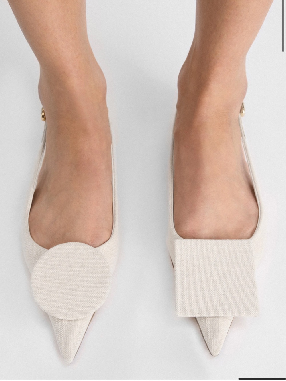 JACQUEMUS Pointed Toe Slingback Flats in Cream